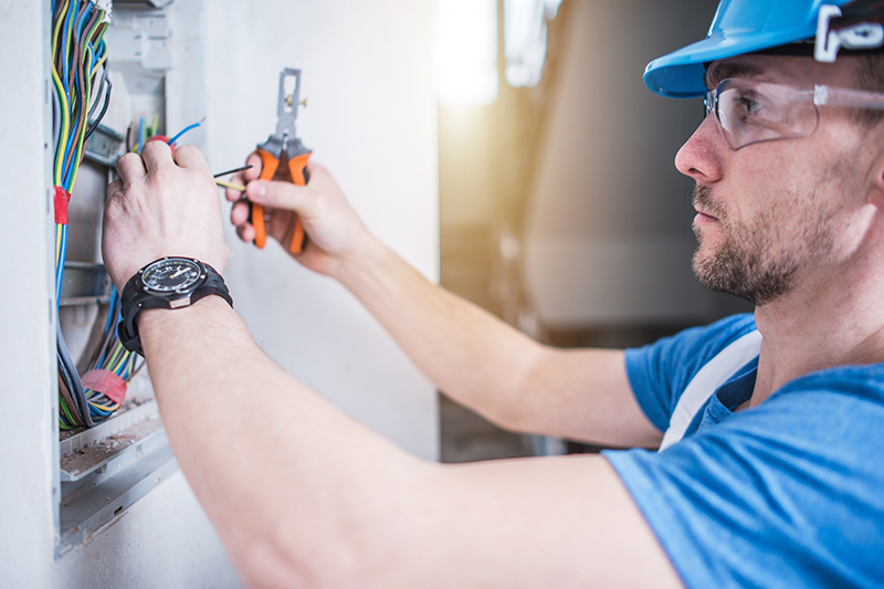 Electrician Qualifications in Cheltenham Gloucestershire